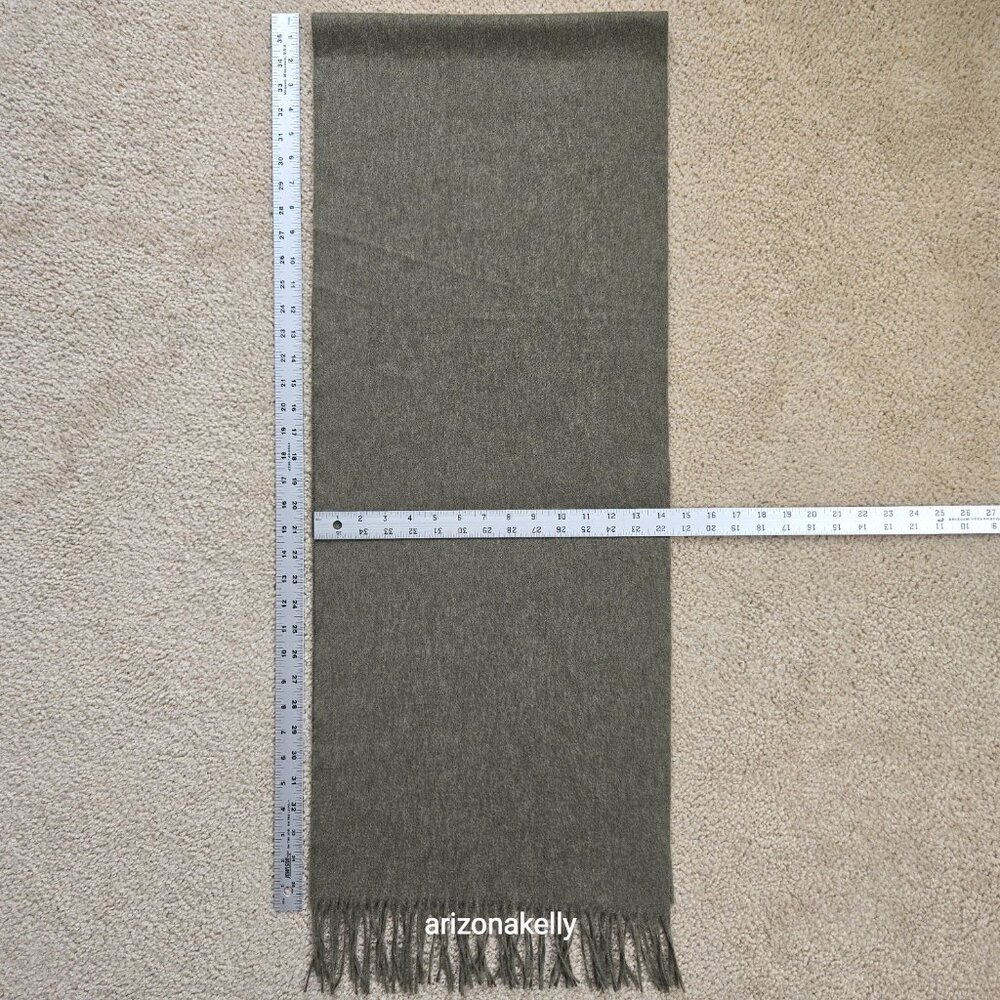 NWOT Cashmere Scarf Olive Green - Picture 4 of 14